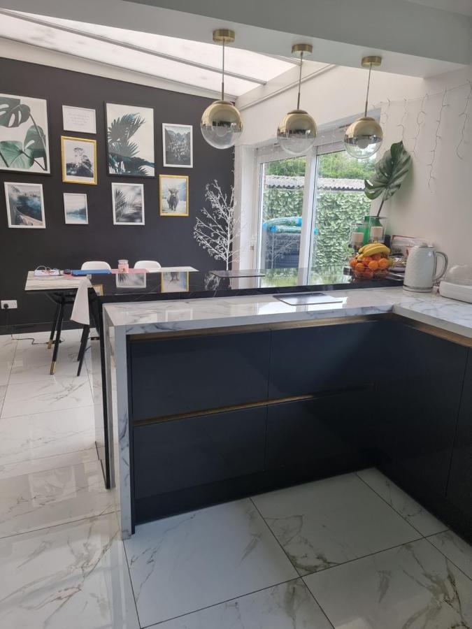 מלון לוטון Hollybush Private House מראה חיצוני תמונה